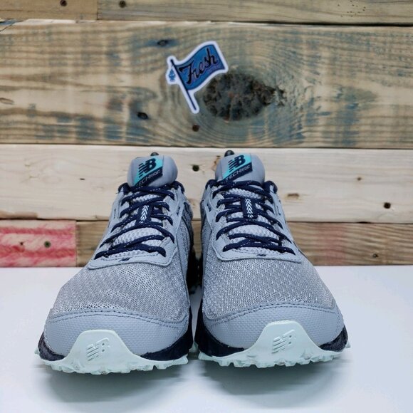 New Balance Running Course Athletic Trail Running Shoes Womens Sz 8 Teal Silver - Picture 2 of 12